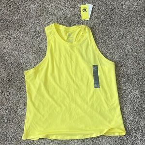 NWT All in motion tank